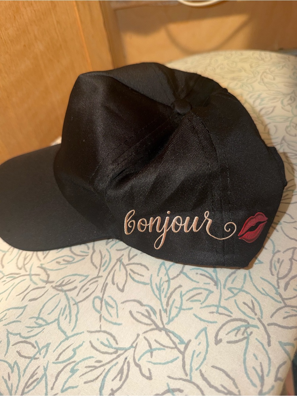 Black 'Bonjour' Cap